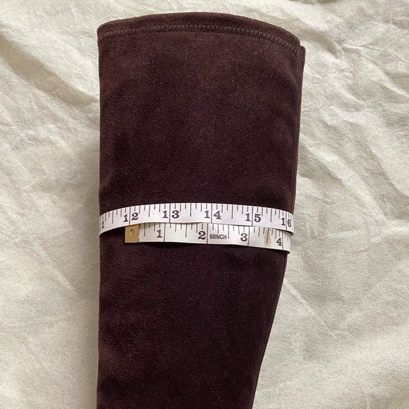 🤎Stuart Weitzman Suede Pointed-Toe Knee-High Boots🤎 - Picture 4 of 16